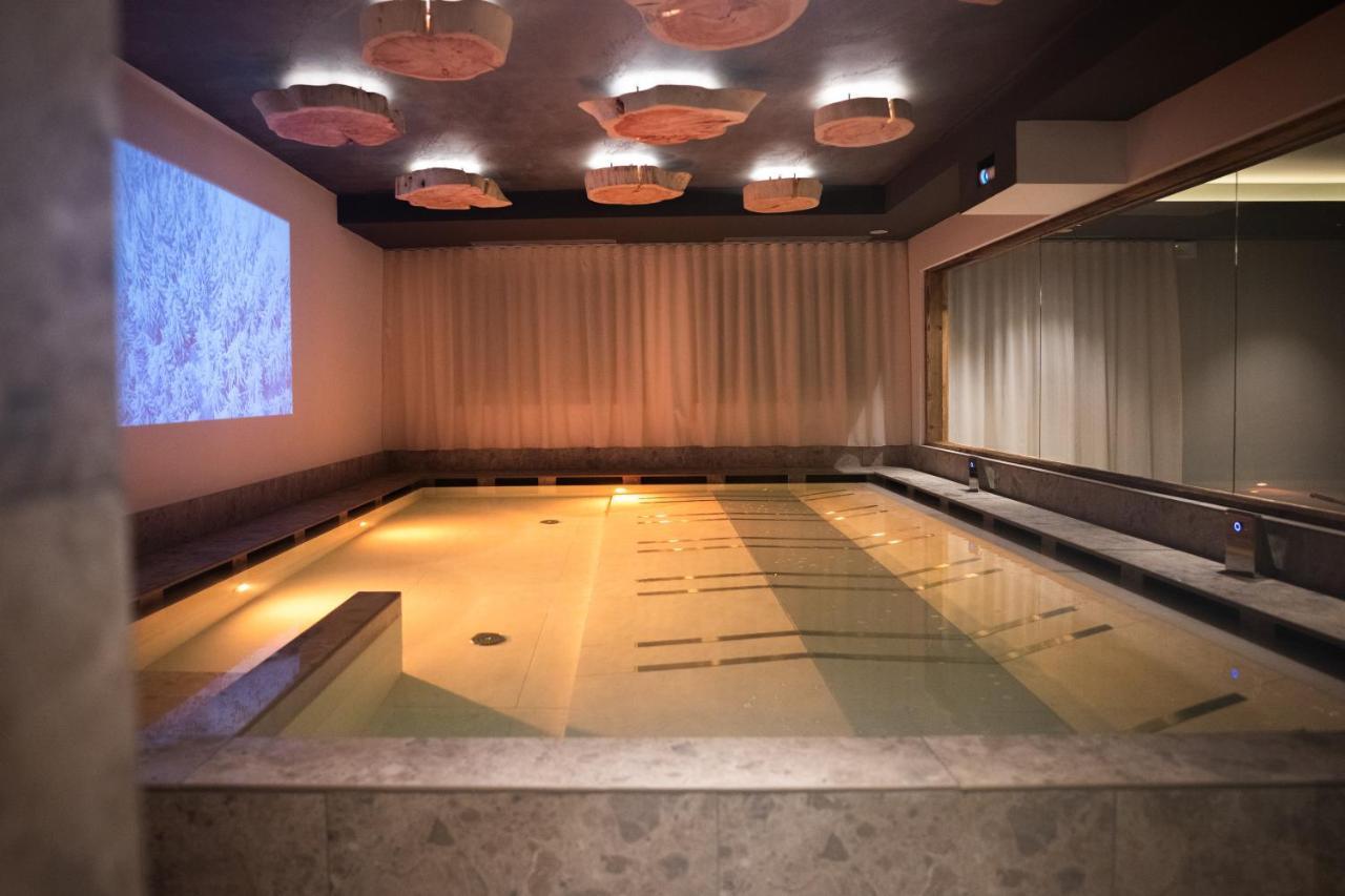 Hotel Zirmes 모에나 외부 사진