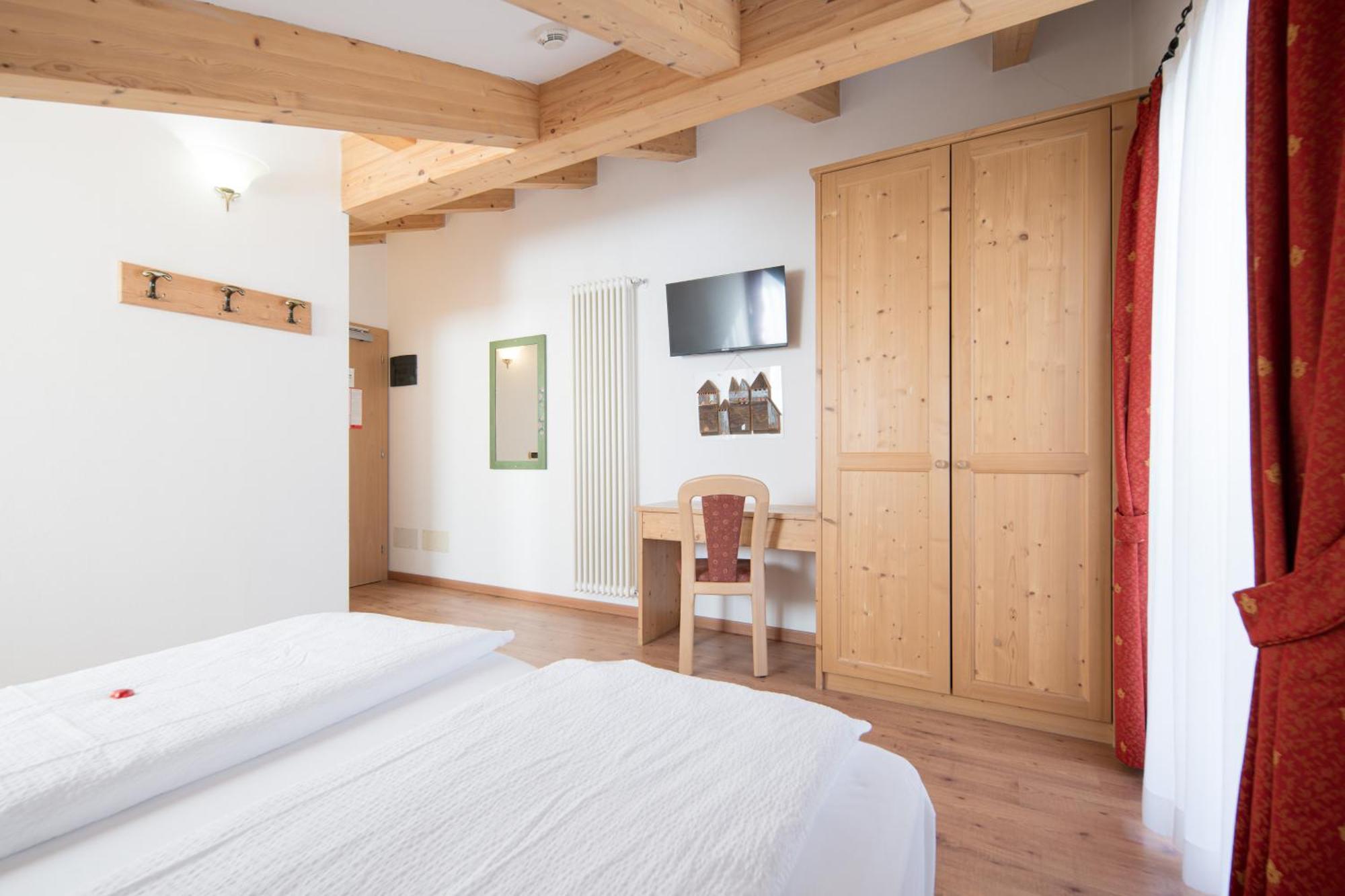 Hotel Zirmes 모에나 외부 사진