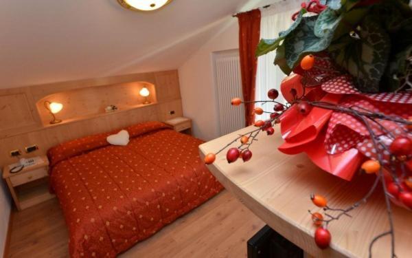 Hotel Zirmes 모에나 외부 사진