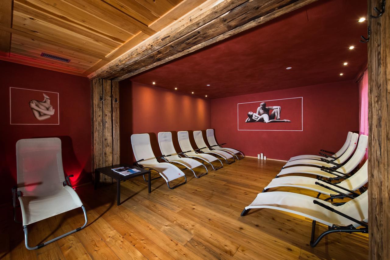 Hotel Zirmes 모에나 외부 사진